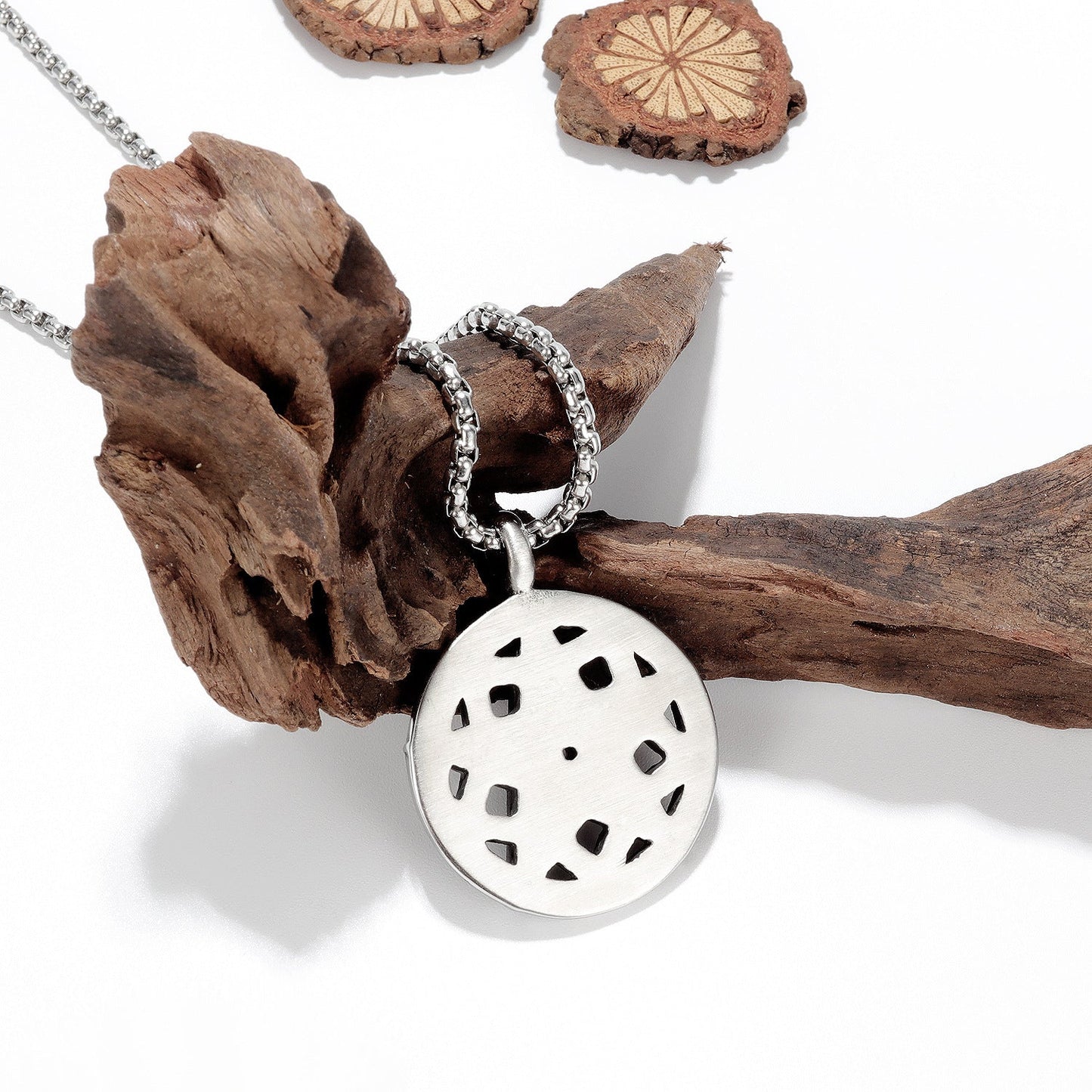 Wee Luxury Men Necklaces 【1723】 Pendant + Chain(GL744C3x550mm) Durable Mens Necklace with Pentagram Pendant in Titanium Steel