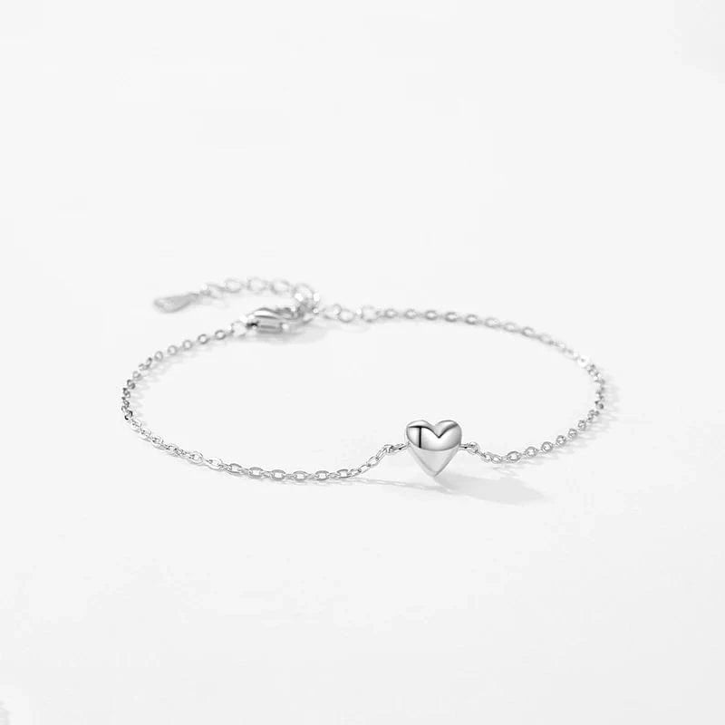 Wee Luxury Silver Bracelets Minimalist Heart Bracelet in 925 Sterling Silver