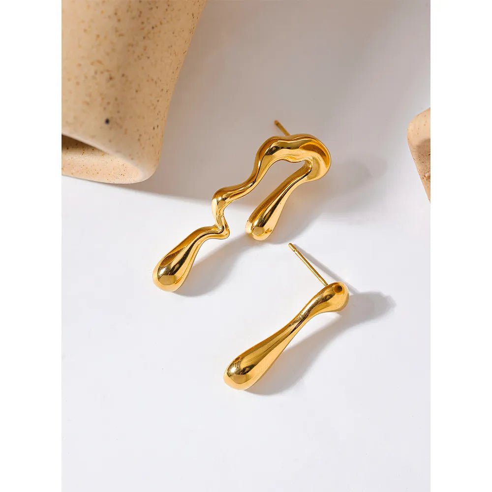 Wee Luxury YH1592A - Gold Gold Plated Asymmetry Unusual Big Stud Earrings