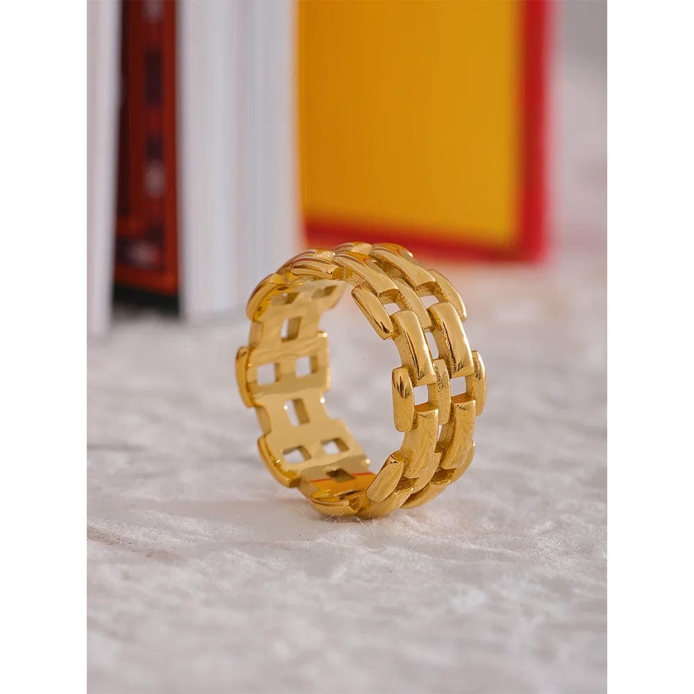 Dsers Gold-Plated Geometric Stainless Steel Statement Ring for Women