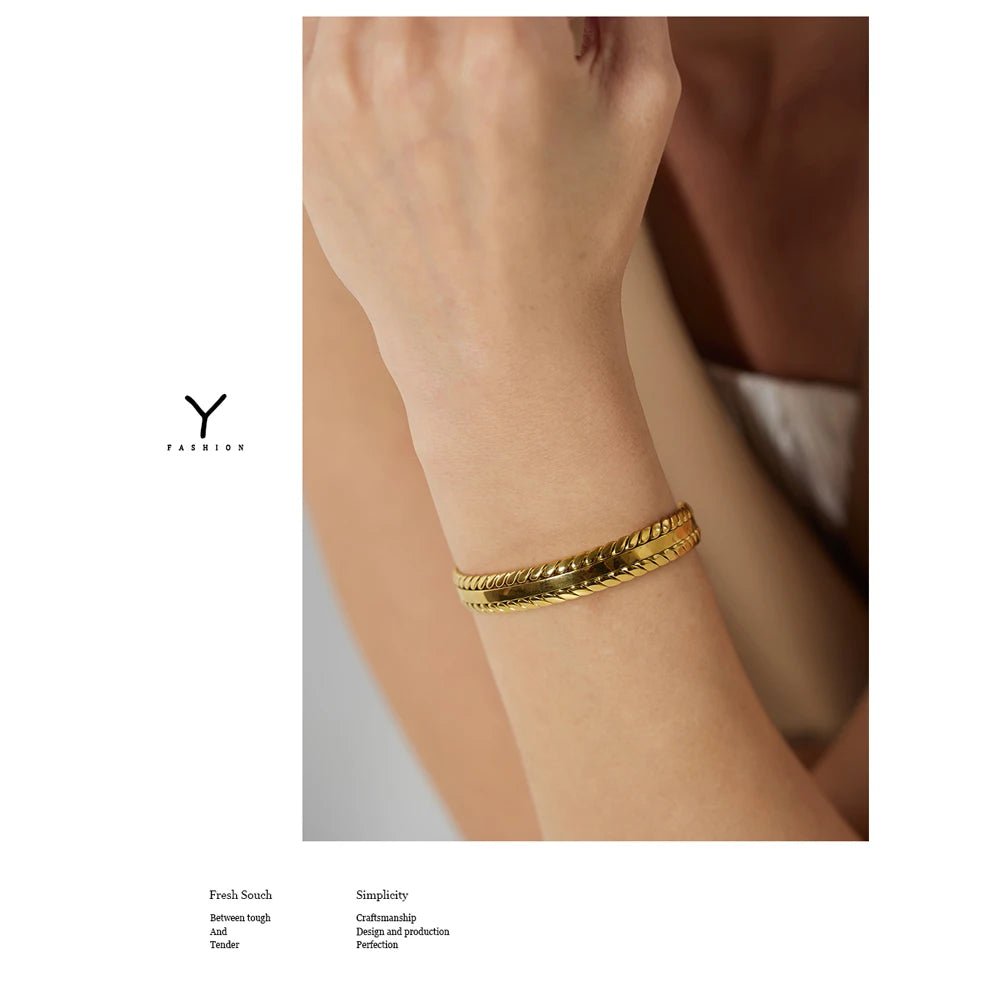 Wee Luxury Leaves Bangle Bracelet Minimalist Metalic Golden Cuff Bracelet