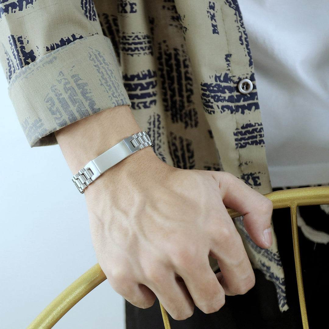 Wee Luxury Men Bracelets 【1170】钢手链 钢色 Stylishly Personalized Minimalist Stainless Steel Bracelet for Men