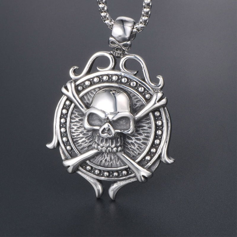 Wee Luxury Men Necklaces Pendant+ce401+3.0*60cm Men's Fashionable Skull Rudder Pendant Necklace in Titanium Steel