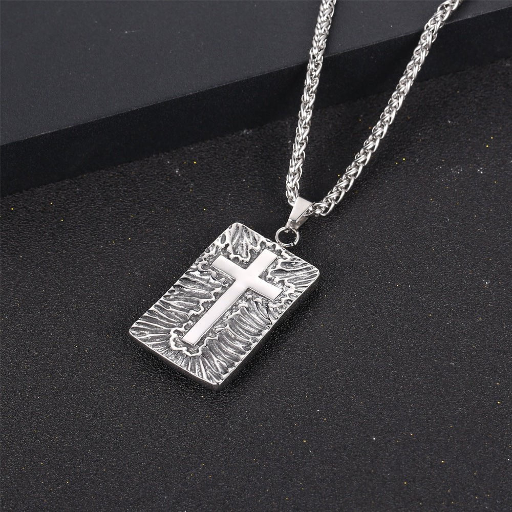 Wee Luxury Men Necklaces Pendant + ce402*3*60cm with chain Personalized Retro Titanium Steel Skull Necklace for Men