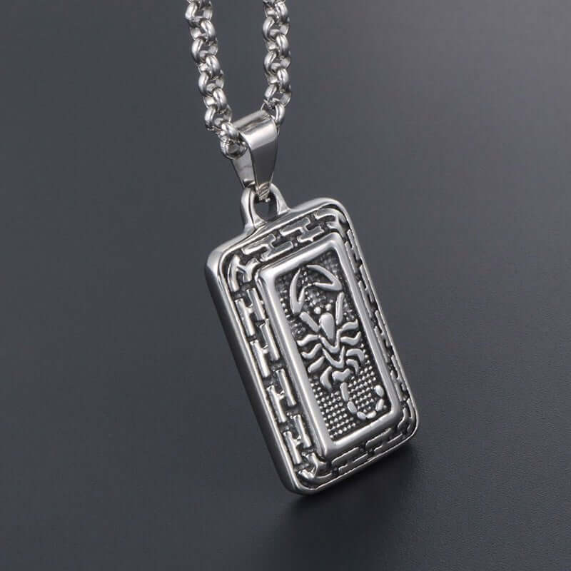 Wee Luxury Men Necklaces Pendant+ce482*3*60cm with chain Titanium Steel Scorpion and Tiger Pendant Necklace for Men