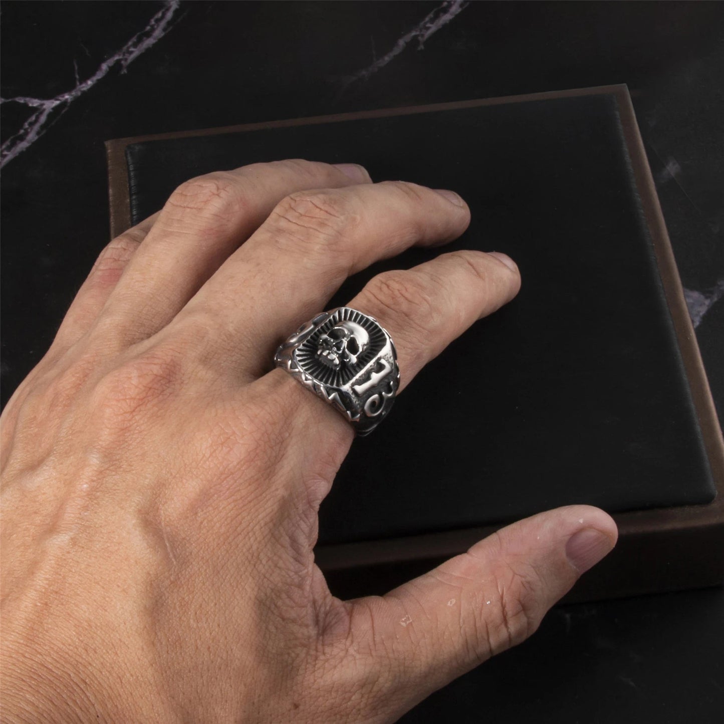 Wee Luxury Men Rings Fashion Skull Number 13 Biker Rings For Men