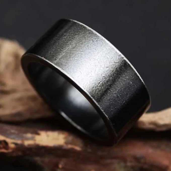 Wee Luxury Men Rings Titanium Steel Gothic Antique Simple Gold Men Ring