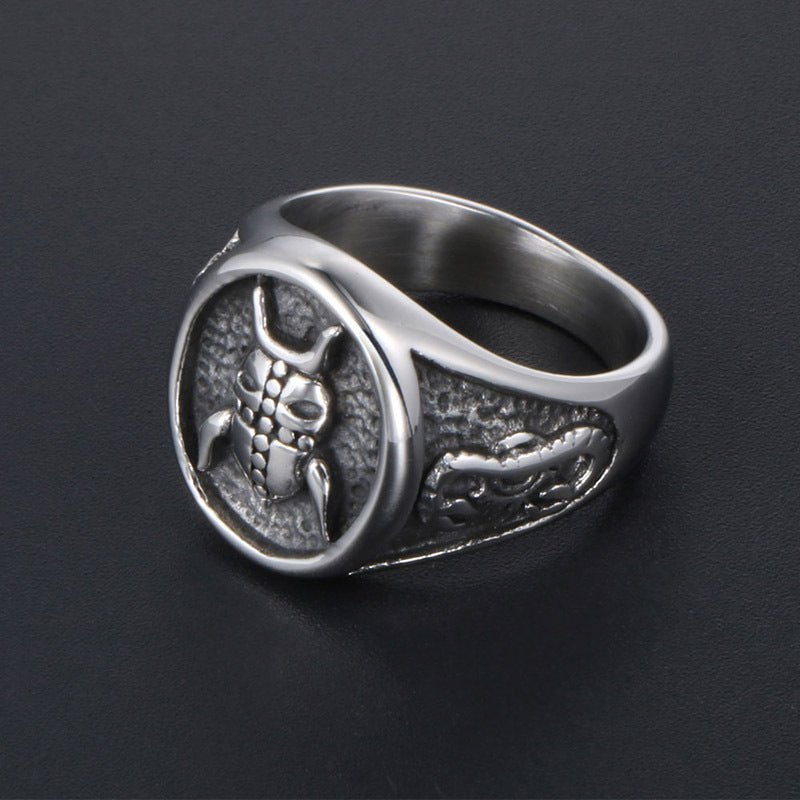 Wee Luxury Men Rings Vintage-Inspired Titanium Steel Men's Pattern Bee Ring