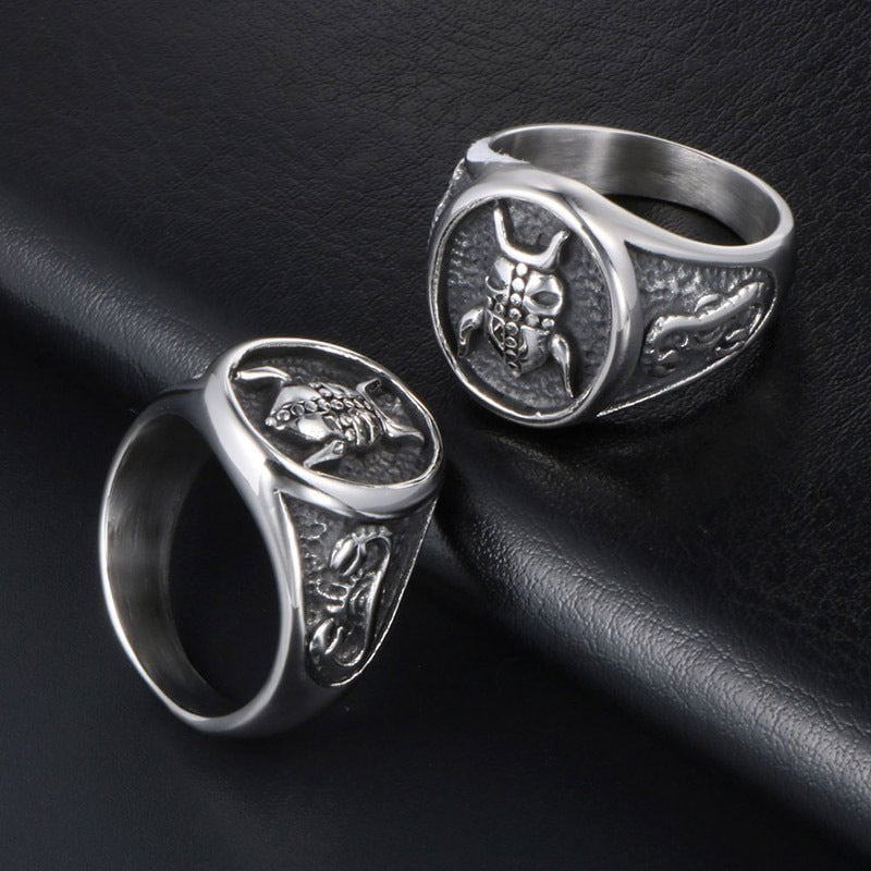 Wee Luxury Men Rings Vintage-Inspired Titanium Steel Men's Pattern Bee Ring