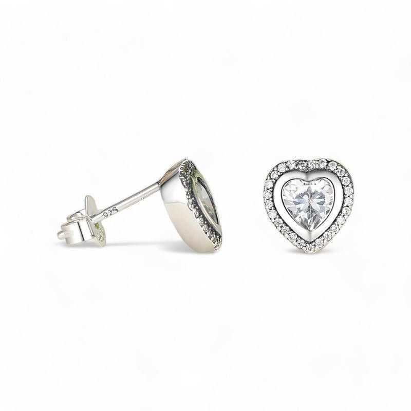 Wee Luxury Silver Earrings Silver Love Heart Shape Stud Clear Cubic Zirconia Fashion Anniversary Jewelry