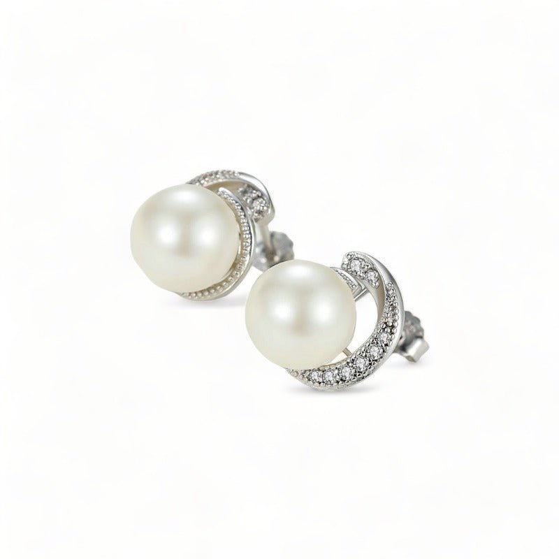 Wee Luxury Silver Earrings Silver Shiny Silver White Pearl Push-Back Stud Earrings For Women