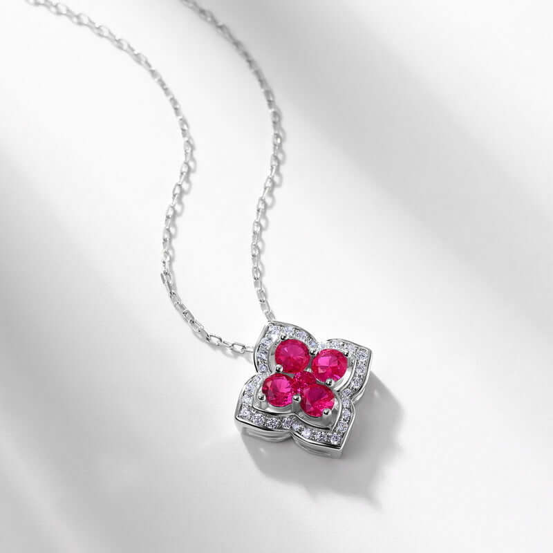 Wee Luxury Silver Necklaces Cultivate hongbao / 925 silver Red Treasure Four-leaf Grass Sterling Silver Necklace with Cultivated Gemstones