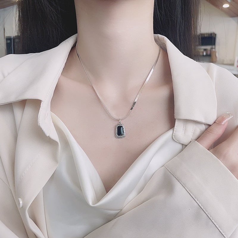 Wee Luxury Silver Necklaces Silver / 925 silver Snake Bone Chain Black Square Luxury Style Design Necklace