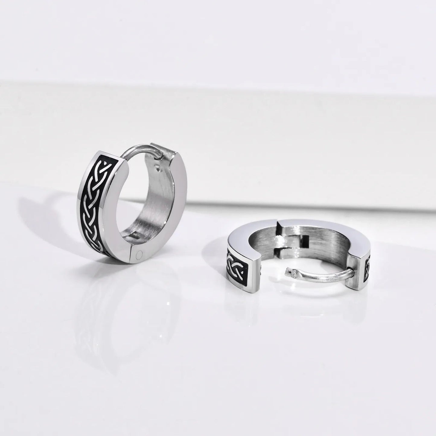 Wee Luxury Stainless Steel Rock Punk Huggie Earrings For Men