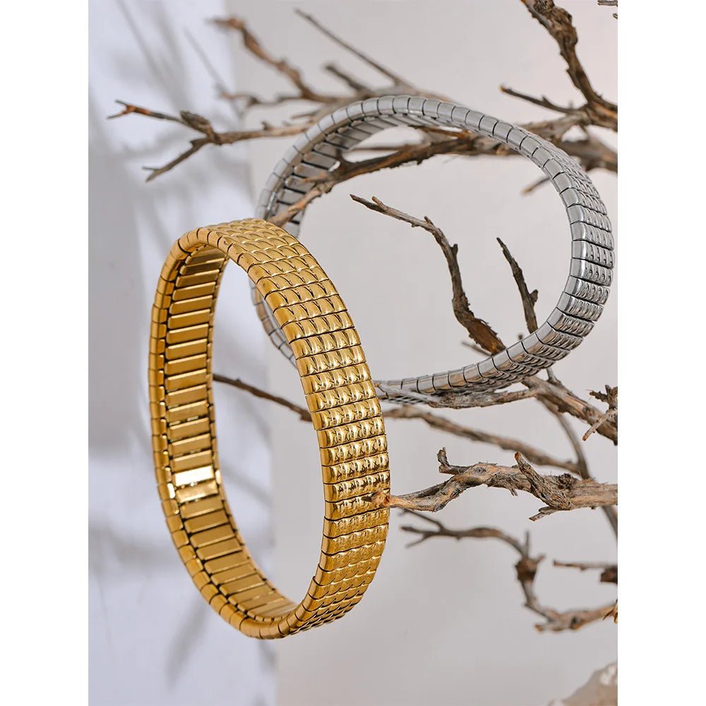 Wee Luxury Women Bracelets 316l Stainless Steel 18K Gold PVD Plated Wide Metal Bracelet Bangle