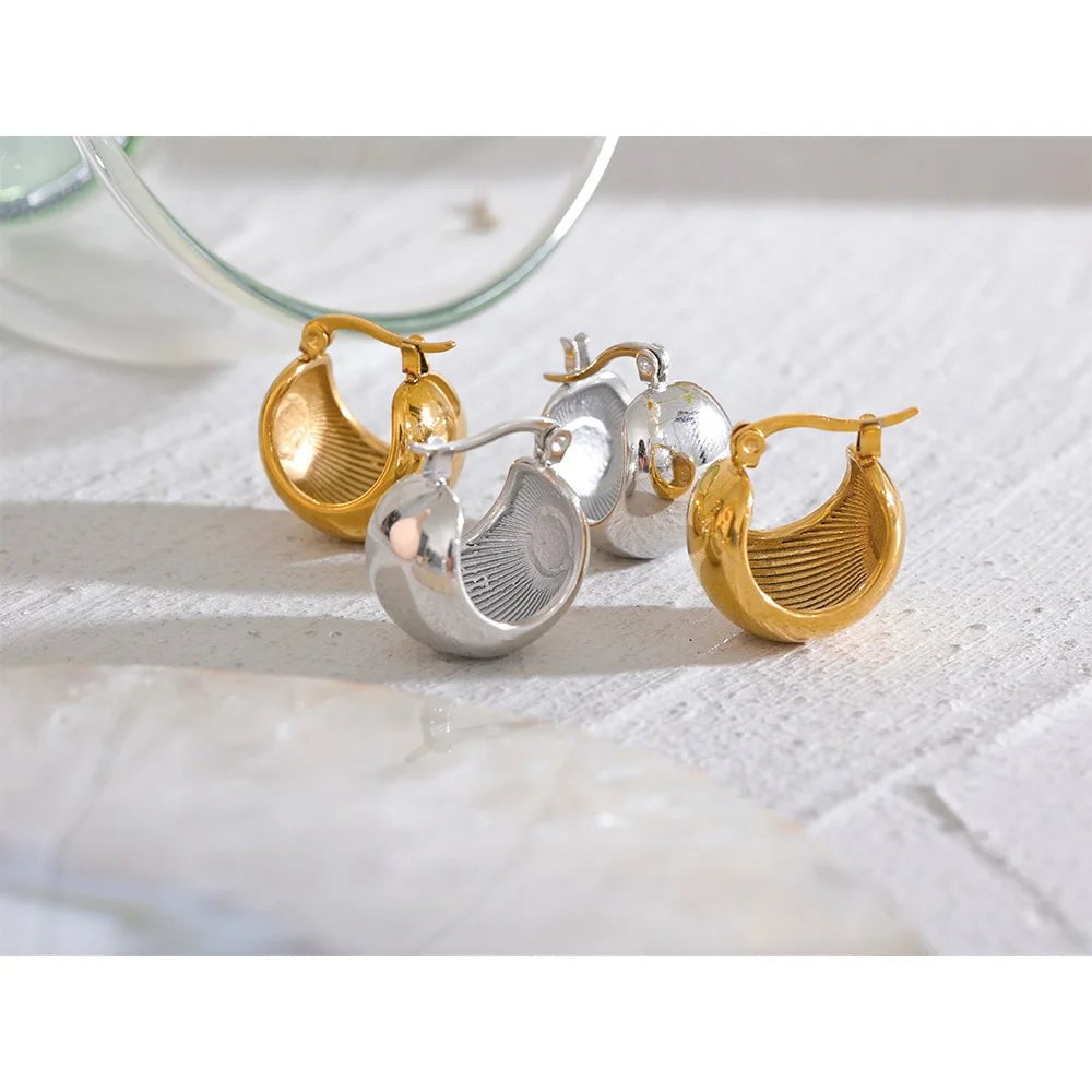 Share 226+ unusual gold earrings latest