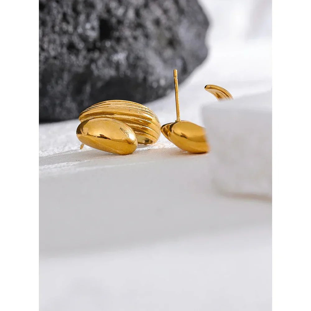 Wee Luxury Women Earrings Gold Plated Trendy Geometric Stainless Steel Stud Vintage Earrings for Women