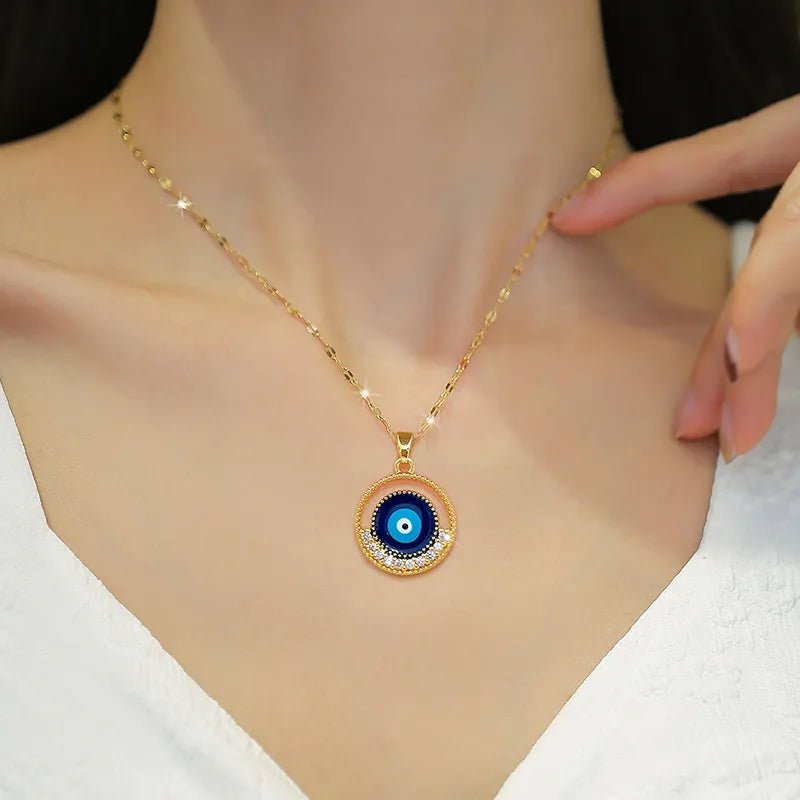Wee Luxury Women Necklaces Gold Color Retro Round Blue Eyes Pendant Clavicle Chain Necklace