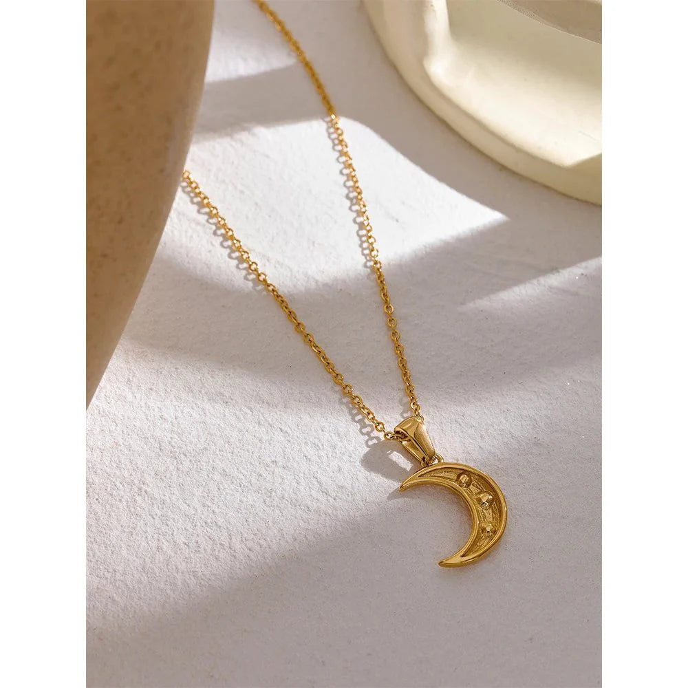 Wee Luxury Women Necklaces Gold Plated Golden Moon Stainless Steel Pendant Necklace - Elegant Women's Jewelry