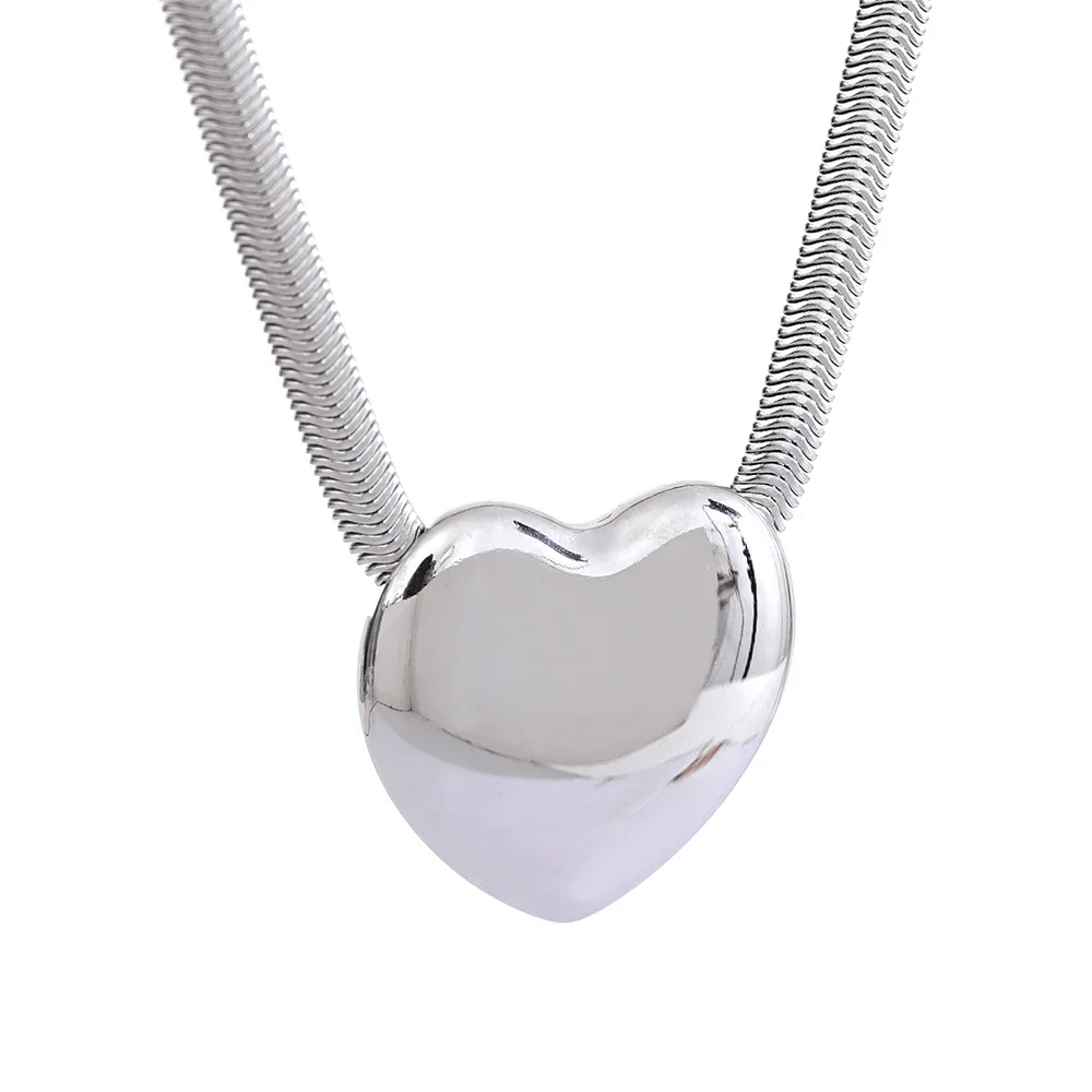 Wee Luxury Women Necklaces Platinum Metal Flat Snake Chain Stainless Steel Big Heart Love Pendant Necklace