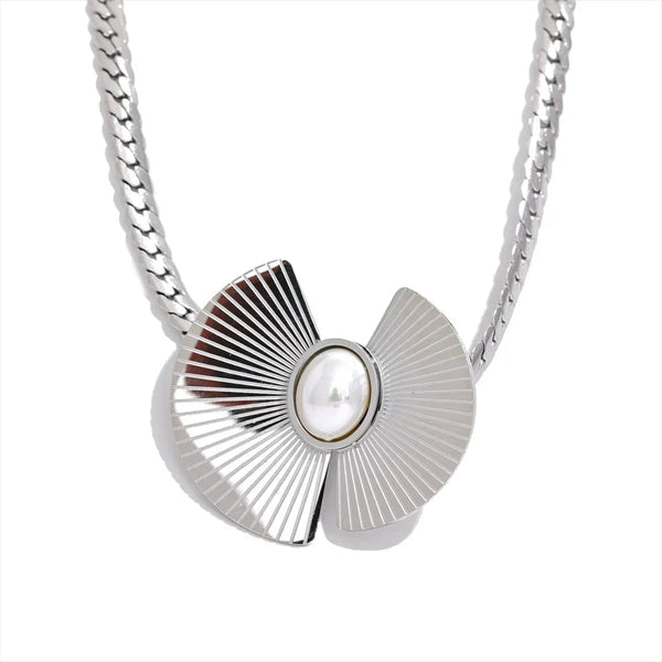 Wee Luxury Women Necklaces YH2284A Gold 316l Stainless Steel Imitation Pearl Fan Pendant Collar Necklace