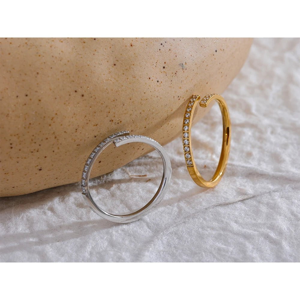 Wee Luxury Women Rings Exquisite Minimalist Cubic Zirconia Open Women Ring