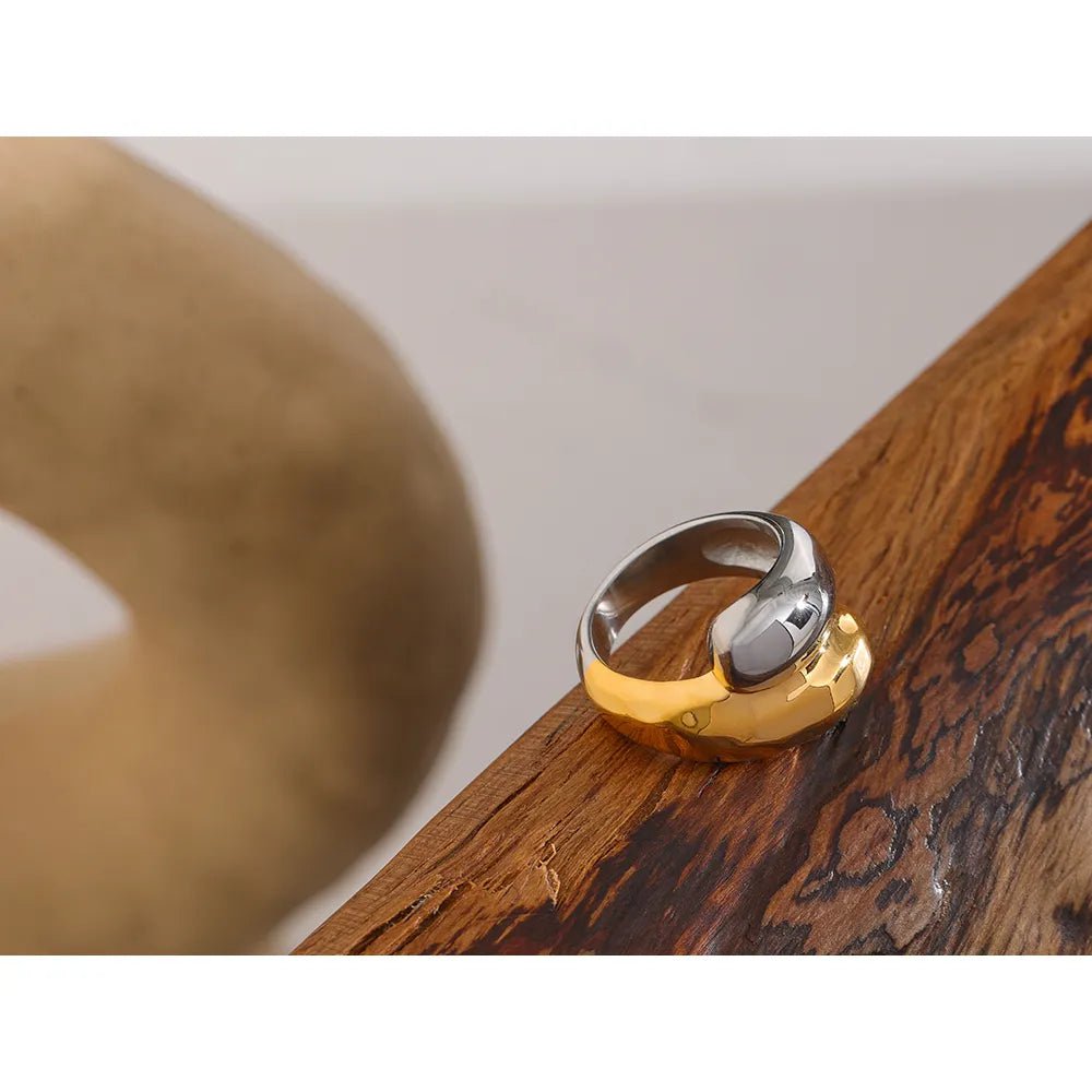 Wee Luxury Women Rings Geometric Trendy Metal Finger Twist Ring For Women