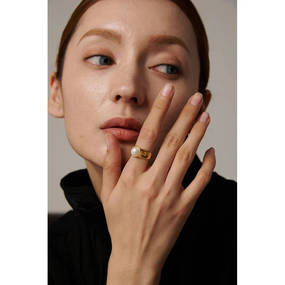 Wee Luxury Women Rings Gold / 6 Imitation Pearls Golden Geometric Finger Ring for Women