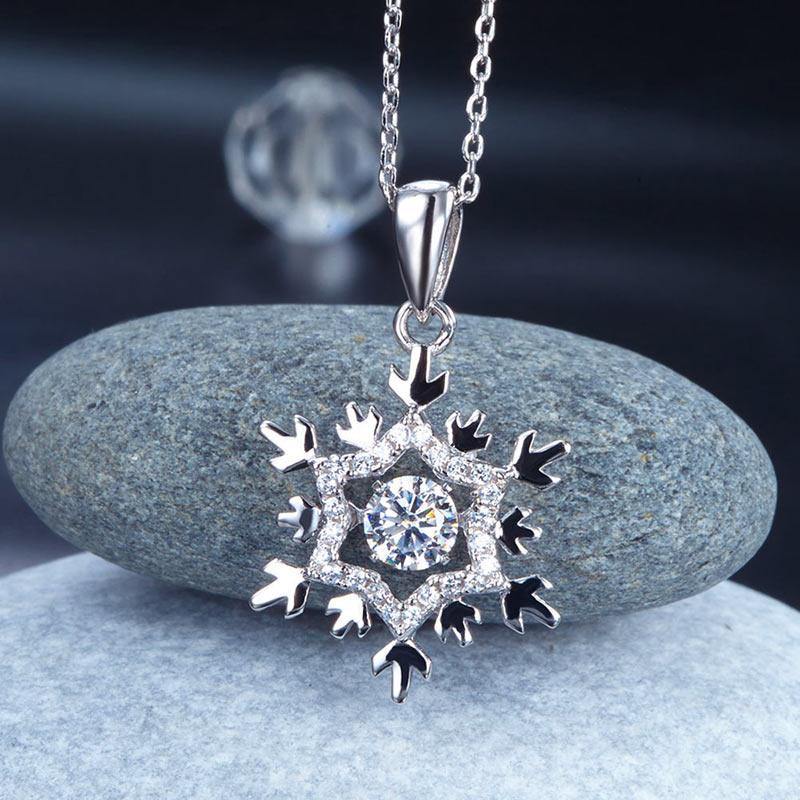 Wee Luxury Silver Necklaces 18" (45.7 cm) including the clasp / Silver Dancing Stone Snowflake Sterling Silver Necklace