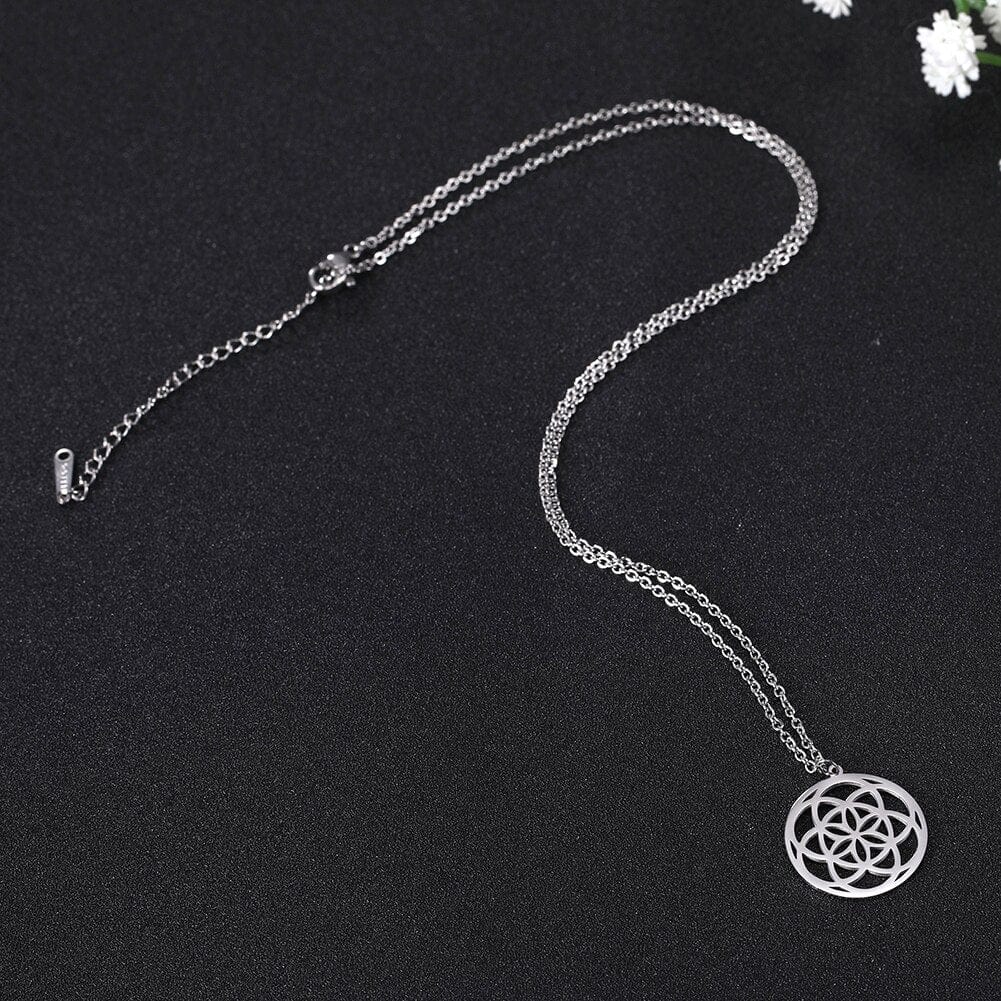 Stylish Amulet Protection Chain Link Necklace