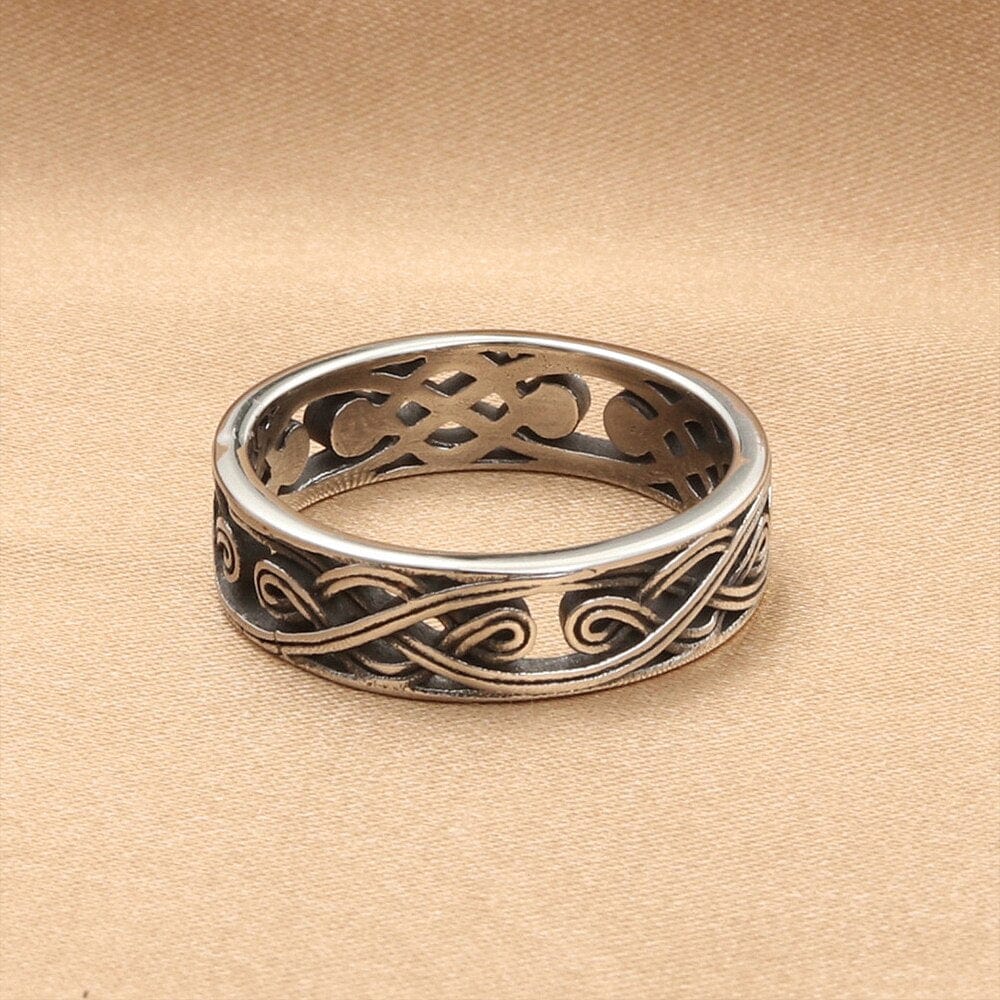 Fashion Retro Pattern Hollow Stainless Steel Rings